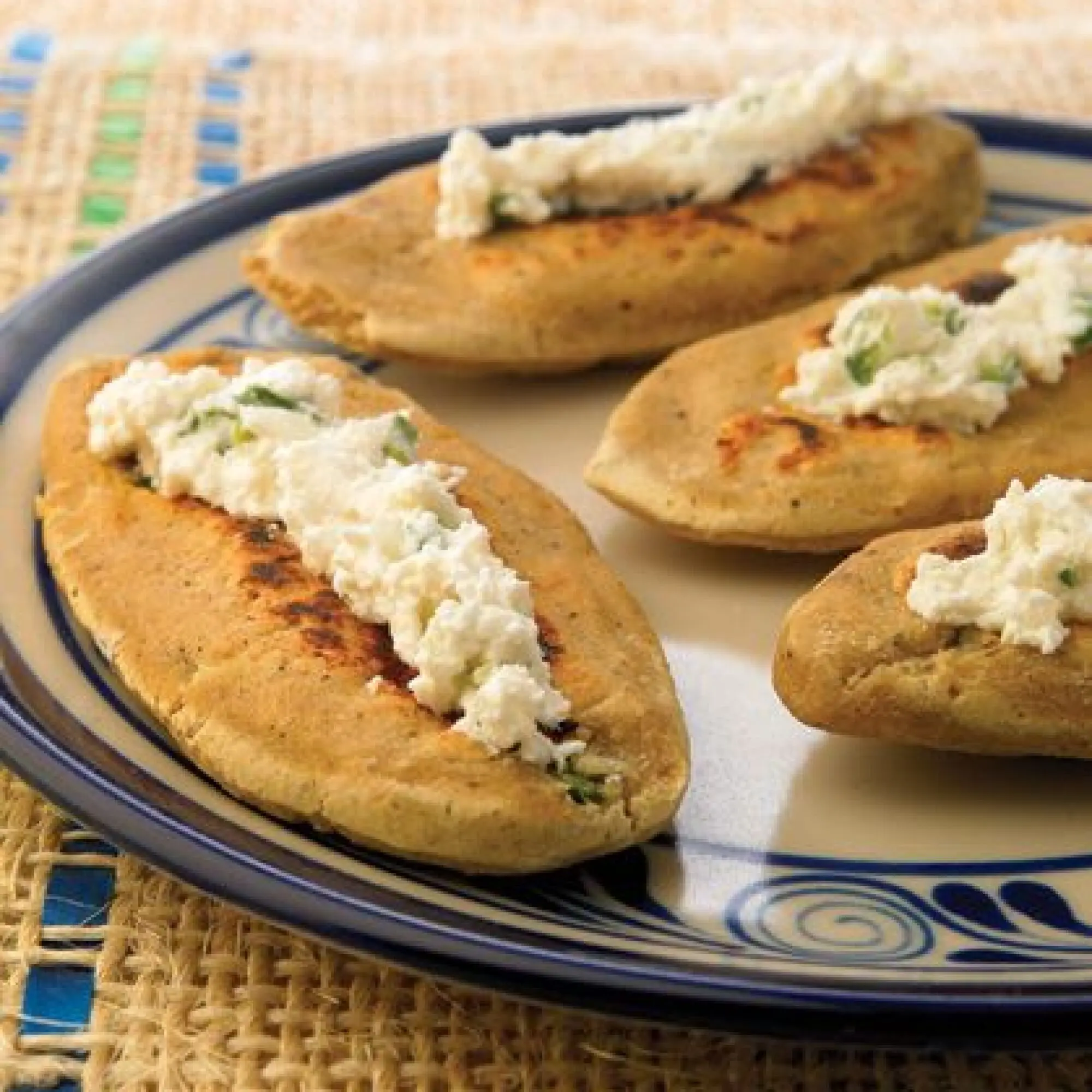 Tlacoyos